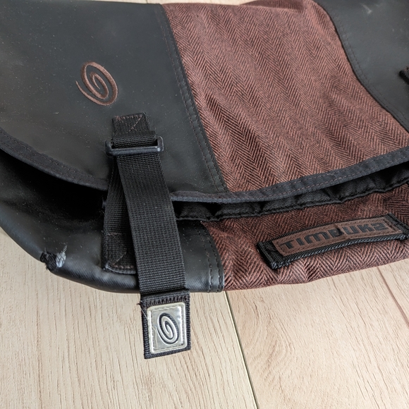 Timbuk2 Classic Messenger Bag, Size M - Picture 2 of 8